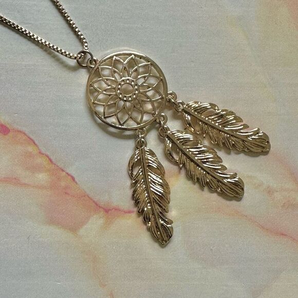 Dream catcher pendant necklace - Picture 8 of 13